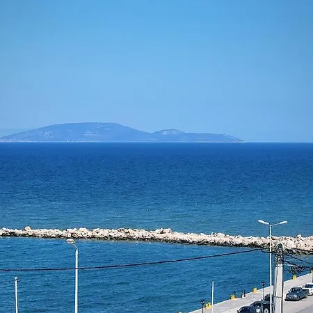 Apartment Blue Horizon Gem On The Port *
